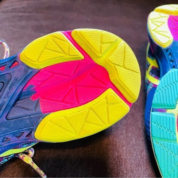 Mint Condition Asics GEL NOOSA Tri 10 Navy 7 US 38 EUR - Picture 8 of 10